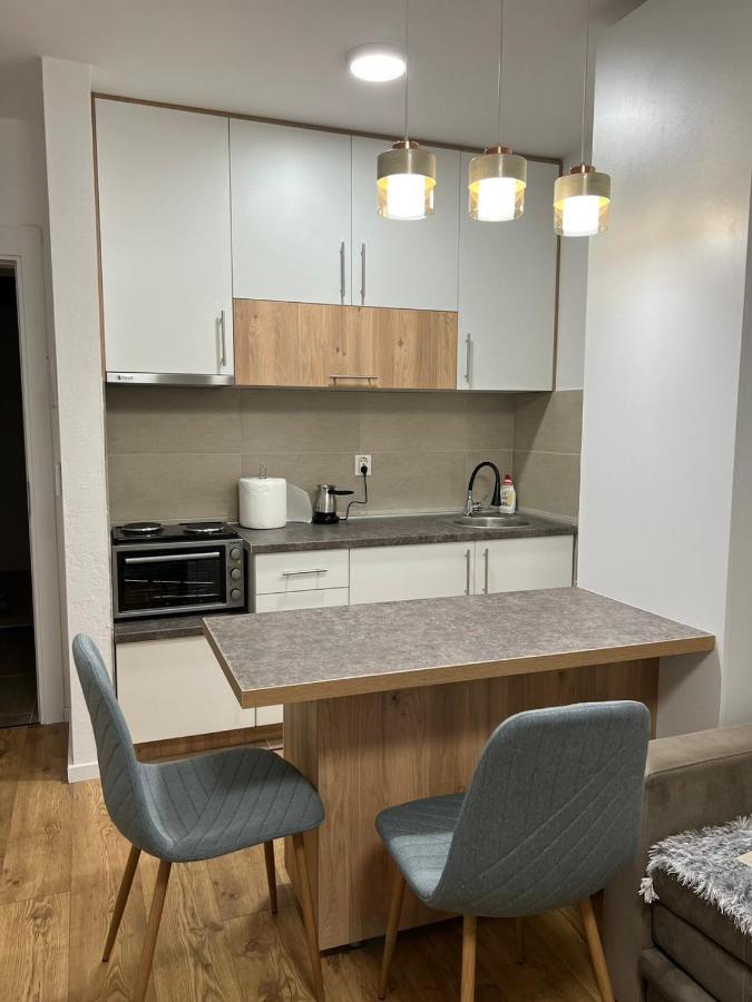 Apartmani Imperial Novi Pazar Buitenkant foto