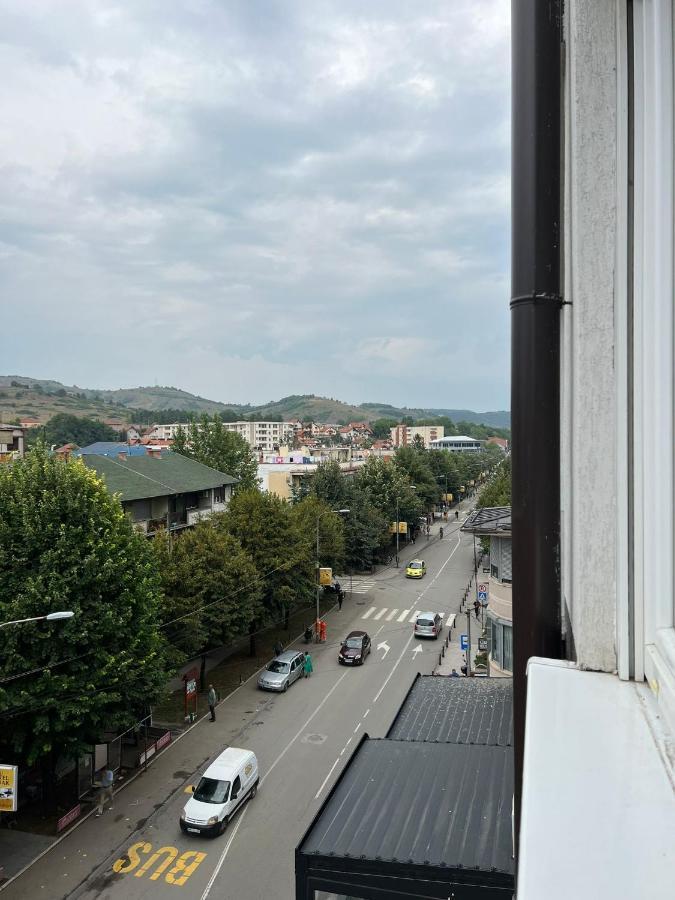 Apartmani Imperial Novi Pazar Buitenkant foto