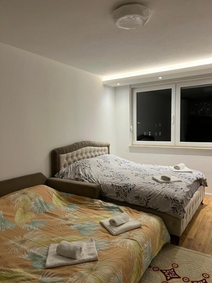 Apartmani Imperial Novi Pazar Buitenkant foto