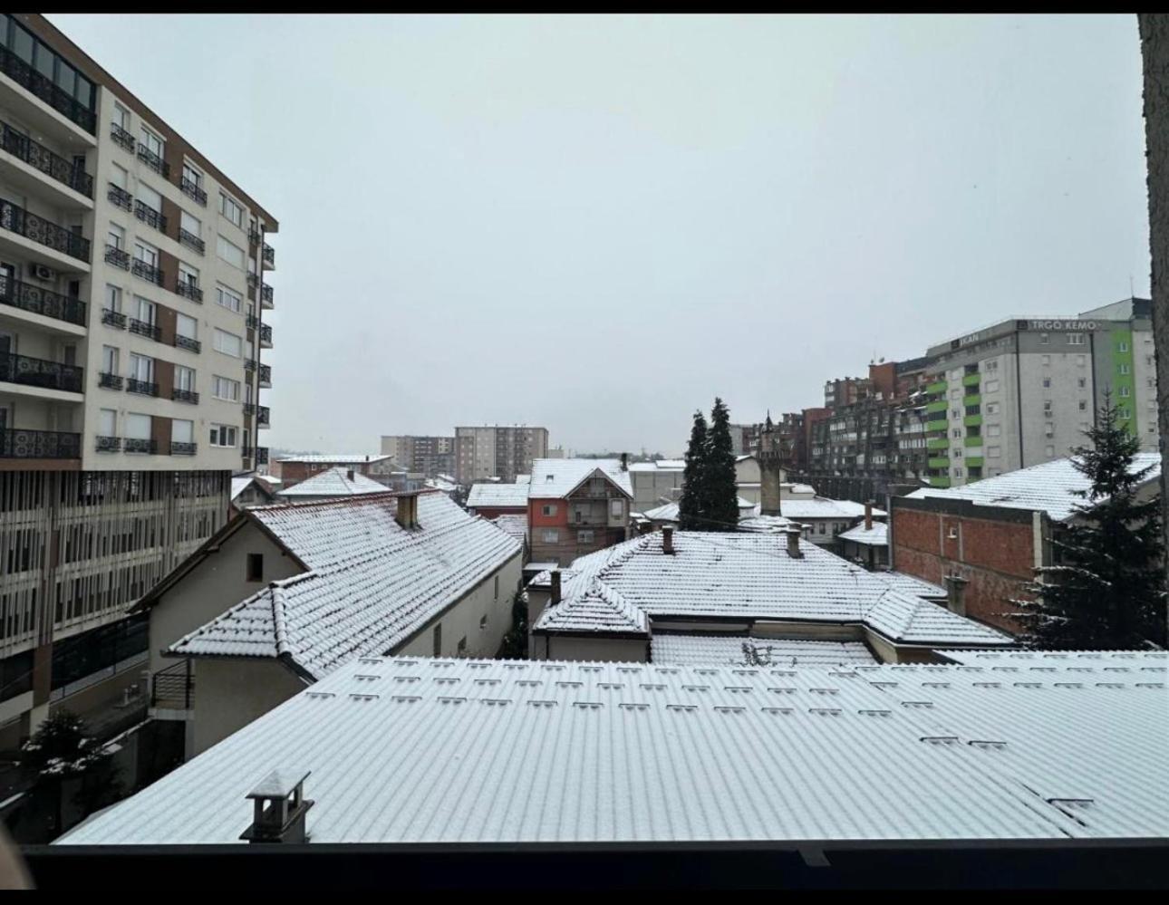 Apartmani Imperial Novi Pazar Buitenkant foto