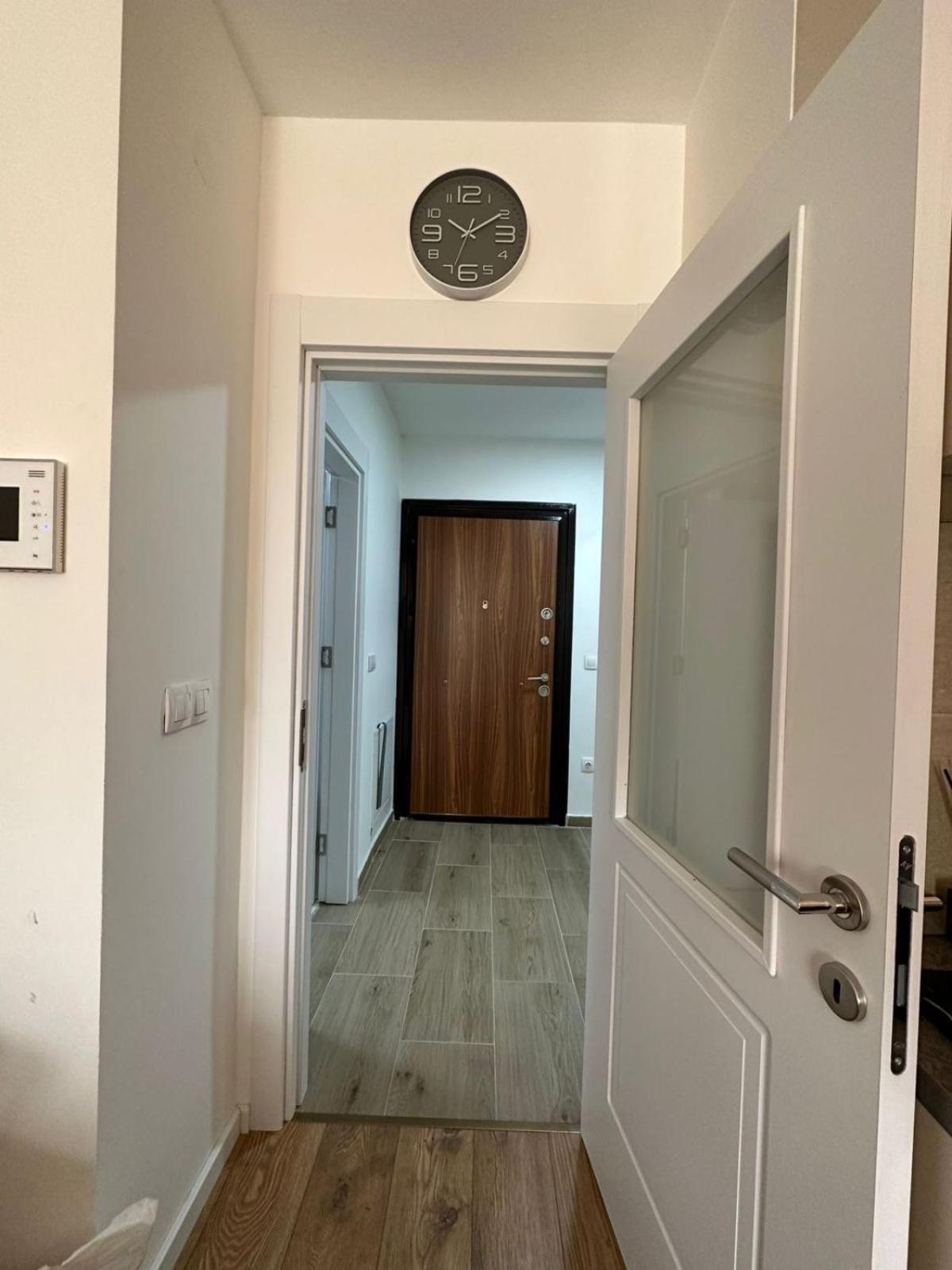 Apartmani Imperial Novi Pazar Buitenkant foto